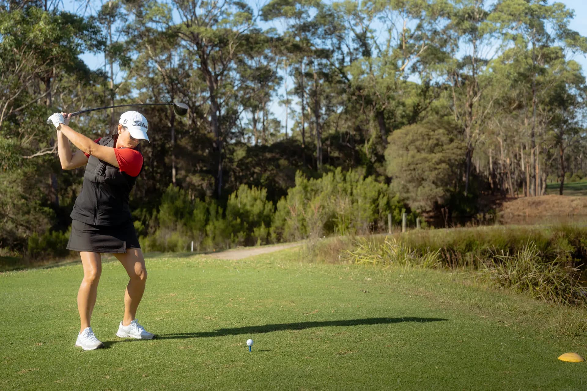 People playing golf at Sussex Inlet